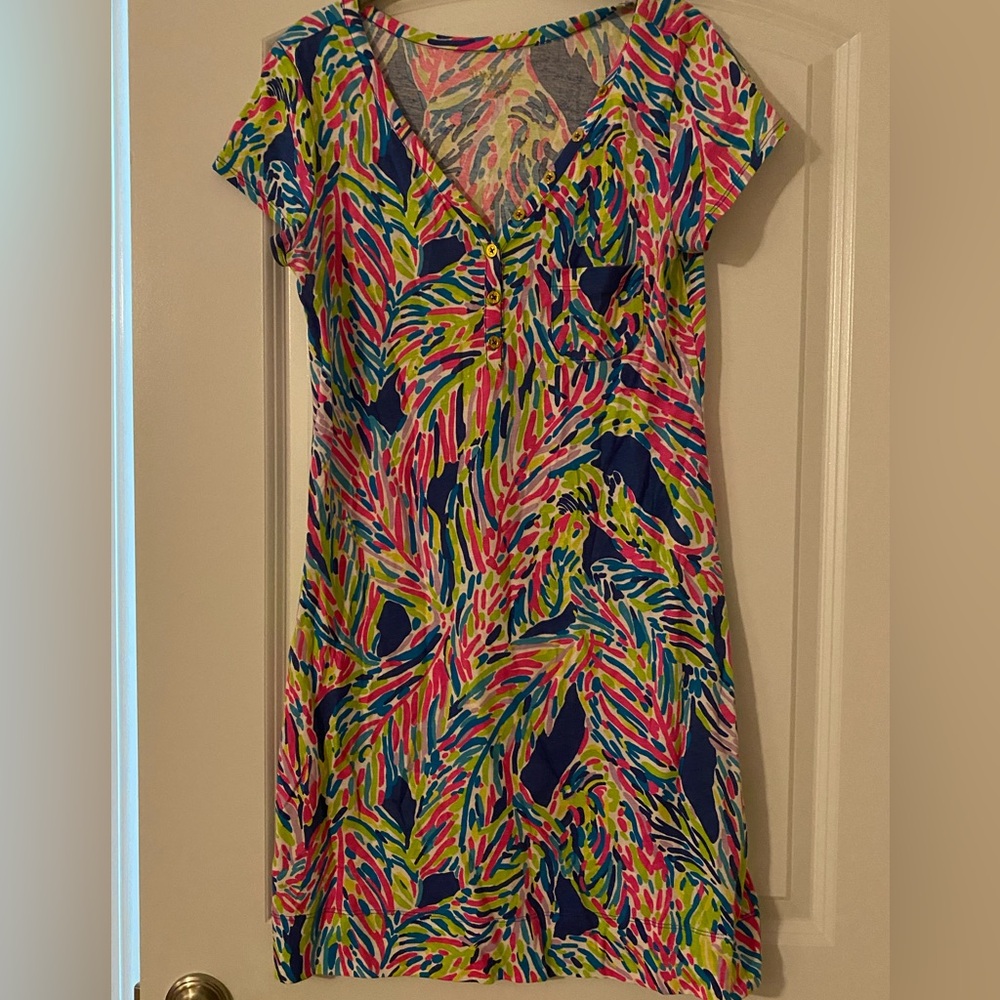 Lilly Pulitzer V-Neck T-Shirt Dress with Buttons